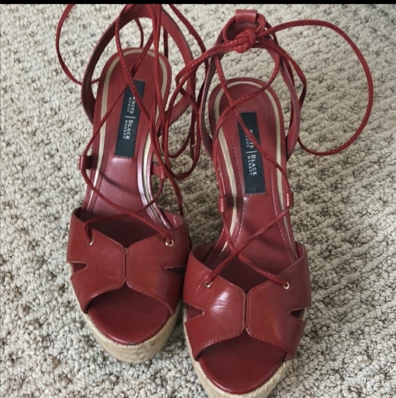 White House Black Market Shoes - White House Black Market Wedge Sandle, EUC